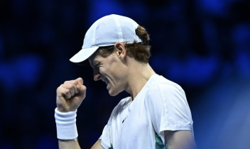 Sinner show a Torino, travolto Zverev: l&rsquo;Italia del tennis sogna la finale