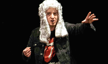 L'attore Fabrizio Falco