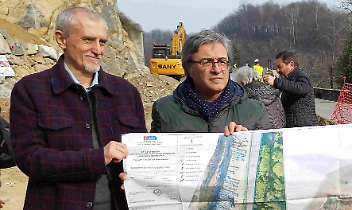 Cantiere di Vidracco, il sindaco Antonio Bernini con il consigliere metropolitano Pasquale Mazza