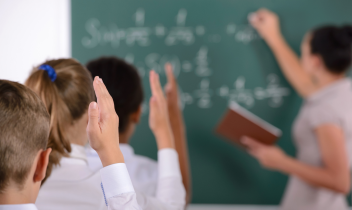 Scuole Primarie a rischio nel Canavese: Torino interroga i Comuni con pochi iscritti per l’anno scolastico 2025/2026.