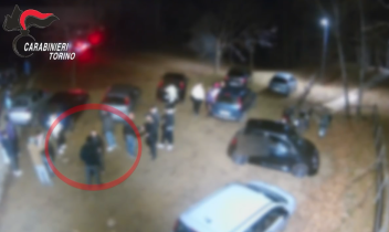Far west alla festa dei coscritti in Canavese: in 12 massacrano un ragazzo (VIDEO)
