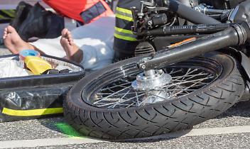 Avigliana, motociclista grave
