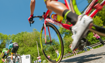 Giro d’Italia a rischio: frane e strade chiuse bloccano la tappa del Colle del Lys