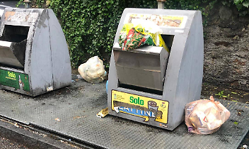 Borgofranco, rifiuti abbandonati in piazza: scattano multe da 300 euro grazie alle telecamere