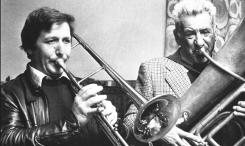 Brosso, aprile 1979. Diego e Natale Mattiè Cassietto (foto G. Torra)
