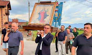 Ozegna in cammino verso la Madonna del Bosco: fede e radici che resistono al tempo