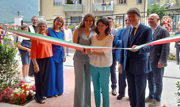 Emozione a Sparone: la famiglia Crosasso inaugura l'espansione di Villa Nerina