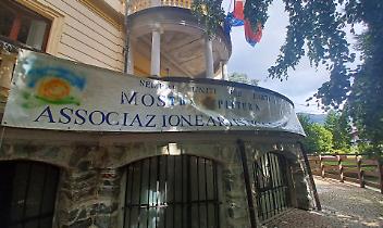 ingresso della mostra dell'Associazione Super Arte