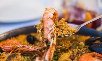 Montanaro, cena in rosso