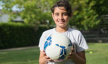 San Benigno: nessun divieto di giocare a pallone ma il parco chiude di notte