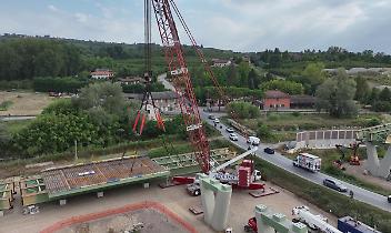 Asti-Cuneo, posata la campata del nuovo viadotto: «Completamento entro fine anno»