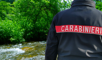 Morto a 61 anni vicino alla Stura: la sorella chiede aiuto sui social: «Aiutatemi a capire cosa è successo a mio fratello Stefano»