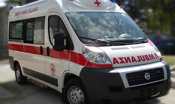 Uomo di 80 anni trovato morto in casa dopo ore di silenzio e chiamate inascoltate dei familiari