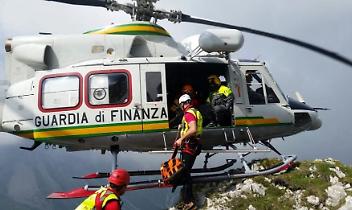 Bloccati sul Bric di Mezzodì a 2750 metri: salvati due escursionisti nella notte