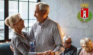 “Portami a ballare” torna a San Mauro: musica, socialità e benessere per i “giovani” della Terza Età