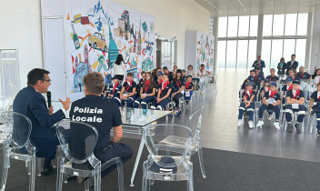 Mini vigili, grandi lezioni. Accolti i "piccoli vigili" alla Regione Piemonte: un progetto per l'educazione civica