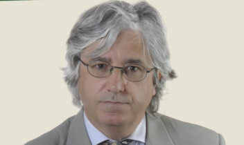 Banchette, sindaco arbitro e giocatore: l’opposizione insorge