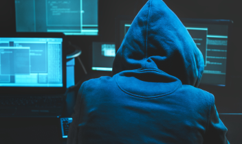 Hacker all’assalto degli aeroporti europei: caos a Londra, Berlino e Bruxelles