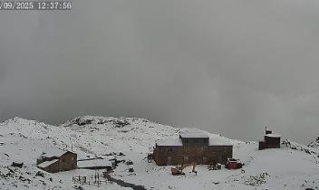 Nevica davvero a settembre? Ecco le montagne piemontesi già imbiancate