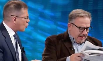 Lite furibonda da Omnibus tra Capezzone e Telese: "Fascista rosso" (VIDEO)