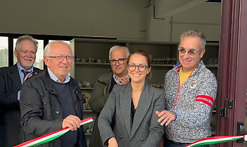 Settimo Torinese, il Centro del Riuso da 443 mila euro. E il riuso finisce… nel cesso del buon senso