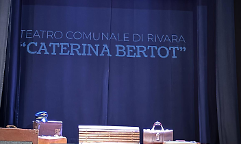Quel teatro che ora porta il suo nome: Rivara abbraccia per sempre Rina Bertot