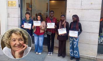 Scuola e solidarietà: Chivasso premia le studentesse nel nome di Pinuccia