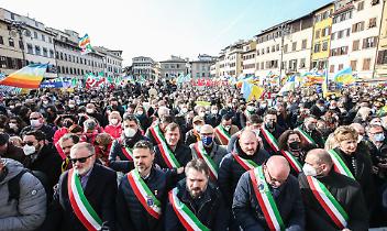 Sindaci in trincea sulla manovra: “Tagli e accantonamenti soffocano gli enti locali”