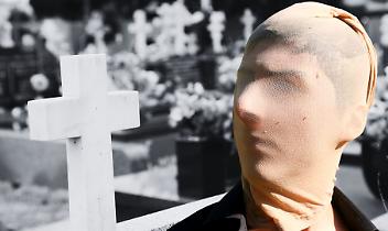 Furto di bronzo al cimitero