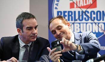 Esposito come grimaldello, Occhiuto all&rsquo;attacco, Cirio in attesa: la vera resa dei conti dentro Forza Italia