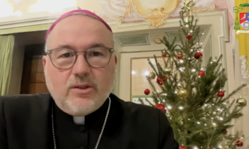 Il Buon Natale del vescovo Daniele Salera: &laquo;Ges&ugrave; si incontra tra gli ultimi&raquo;