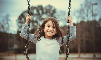 San Benigno Canavese, il Parco di via Trento si rinnova: giochi nuovi e pi&ugrave; verde per i ragazzi