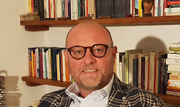 Anche all'Asl To4 medici pubblici, affari privati. L&rsquo;intramoenia che conviene a tutti tranne ai pazienti