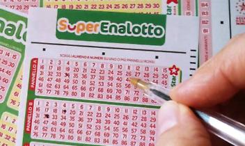 SuperEnalotto, doppio colpo in provincia di Torino: vinti oltre 30mila euro