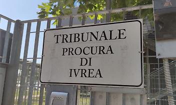 Allarme bomba al tribunale di Ivrea: evacuato il palazzo di giustizia