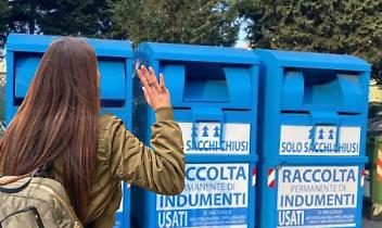 Spariti i cassonetti 