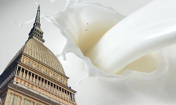 Latte pagato sempre meno