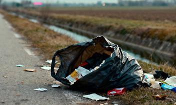 Guerra ai rifiuti in strada: il Comune di Verolengo mette soldi per ripulire