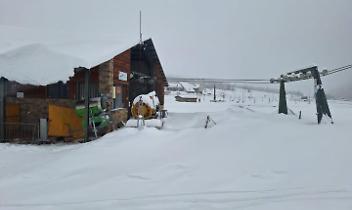  Argentera (CN), frazione Bersezio - 1670m s.l.m., raggiunti i 105 centimetri di neve al suolo (dal profilo FB di Andrea Vuolo)