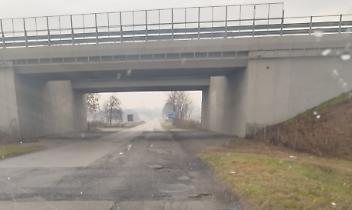 San Bernardo, la strada dimenticata: buche, degrado e zero interventi