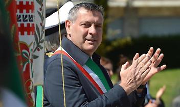 Borgaro, una recinzione accende il dibattito