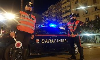 Si fermano sulla corsia di sorpasso per consumare alcol e crack: fermati dai Carabinieri di Settimo Torinese
