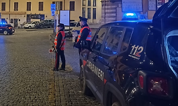 Carnevale di Ivrea, 170 alcoltest in una notte: cinque guidatori oltre il limite e droga tra i giovani