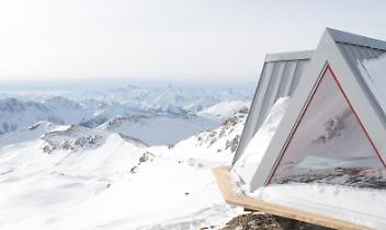 Bloccati tre notti al Bivacco Berrone tra vento e rischio valanghe