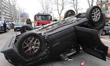 Schianto in tangenziale