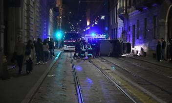 Scontro tra auto e furgone 