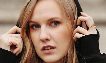 Dalle passerelle di Milano all&rsquo;impegno sociale