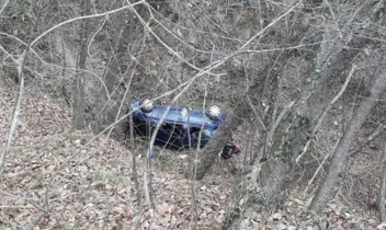 Auto nel dirupo tra i boschi: trovati resti umani a Mezzenile