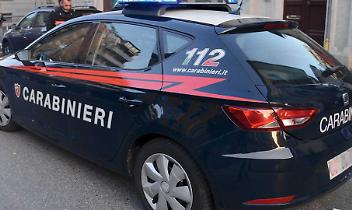 Corriere accoltellato in via Udine a Volpiano, i Carabinieri indagano per rapina