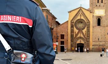 Spari davanti al Duomo